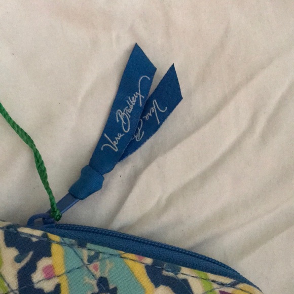 Vera Bradley wallet - Picture 2 of 7